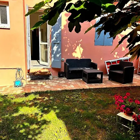 Oasis In The Centre Of Apartment Bologna
